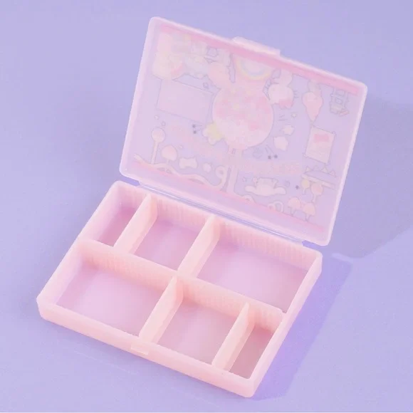 Free Gift Hello Kitty & Friends Sanrio Travel Pill Case Organizer Container Case - Picture 5 of 7